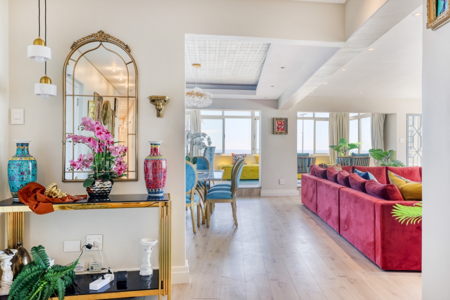 3 Bedroom Property for Sale in Sea Point Western Cape